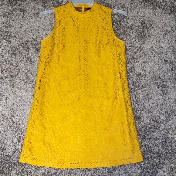 GORGEOUS DRESS - Picture 4 of 7